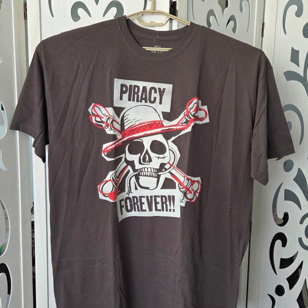 Netflix One Piece Piracy Forever T Shirt size XXL Straw Hat Skull Anime NWT